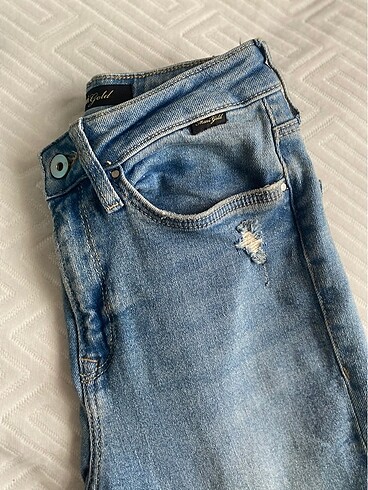 27 Beden Mavi Jean