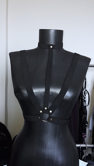 H&M Siyah lastik harness vücut kemeri