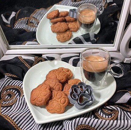 Pati dost kurabiye kalıbı ve kemik