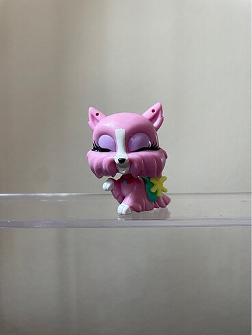 Pembe köpek miniş