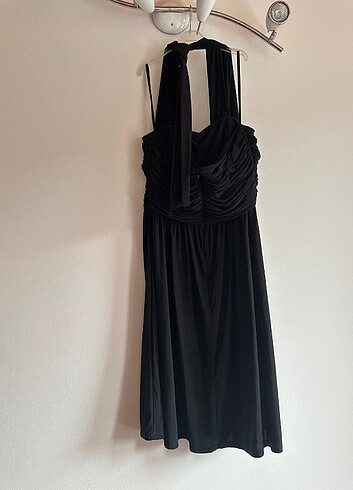 BCBG Max & Cleo Boyundan Bağlamalı Siyah Abiye Elbise