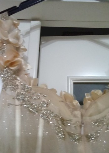 Çiçek ve korse Detaylı Straplez Gold Gelinlik - Görsel 8