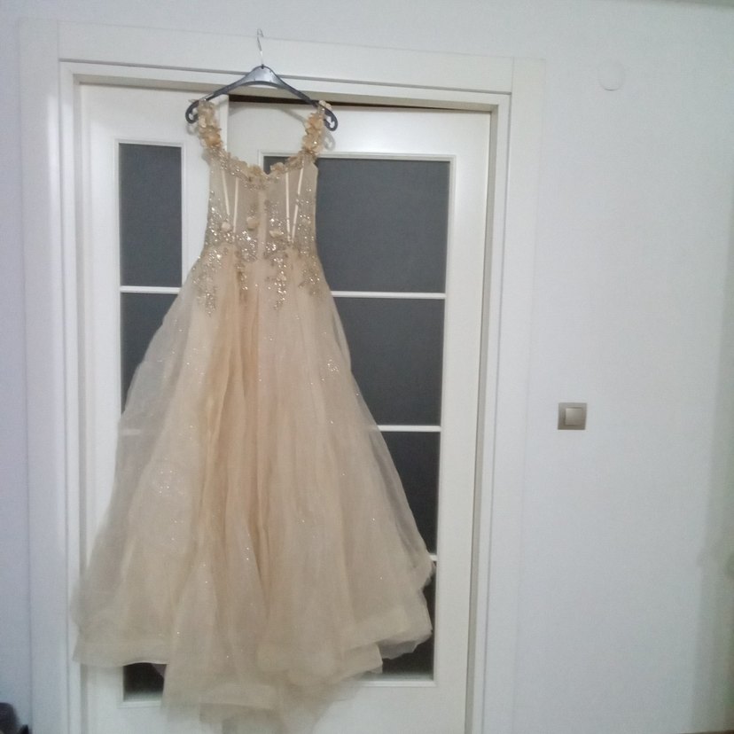 Çiçek ve korse Detaylı Straplez Gold Gelinlik - Görsel 3