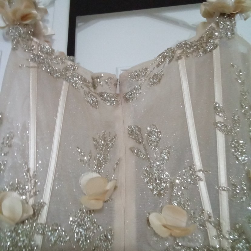 Çiçek ve korse Detaylı Straplez Gold Gelinlik - Görsel 5