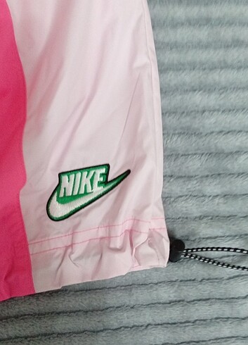 xs Beden NIKE SPORT ASTARSIZ PARAŞÜT KUMAŞ ETEK