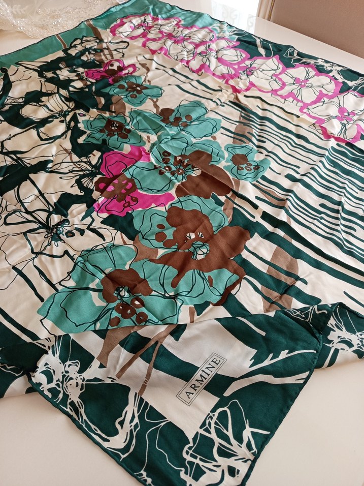 Armine sura ipek eşarp - Görsel 3