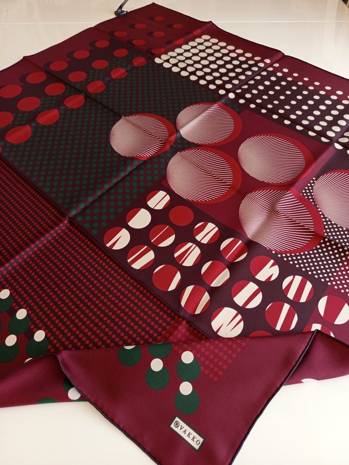 Vakko geometrik desenli tivil ipek eşarp - Görsel 4