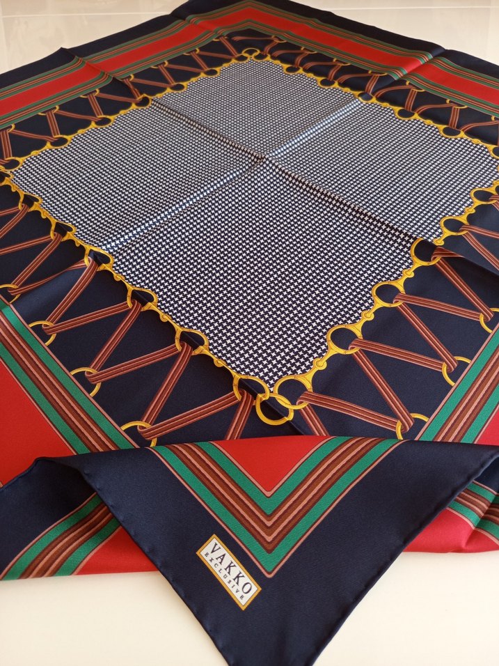 Vakko geometrik desenli tivil eşarp - Görsel 5