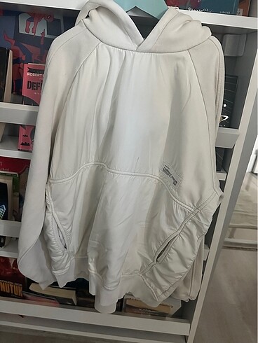 Zara sweatshirt