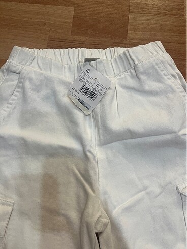 LC Waikiki Beyaz pantolon