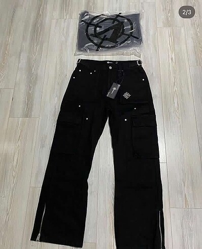 V logo Pant M beden