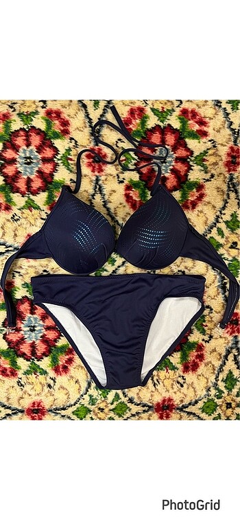Kadın bikini takımı