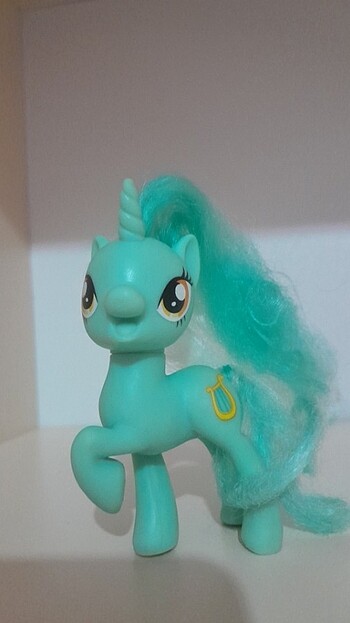  Lyra mlp