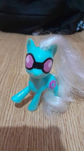Photofinish pony