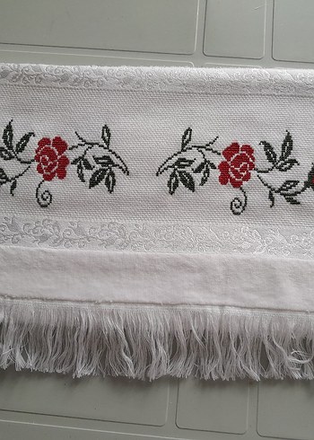 Nakışlı Püsküllü Beyaz Havlu - Görsel 3