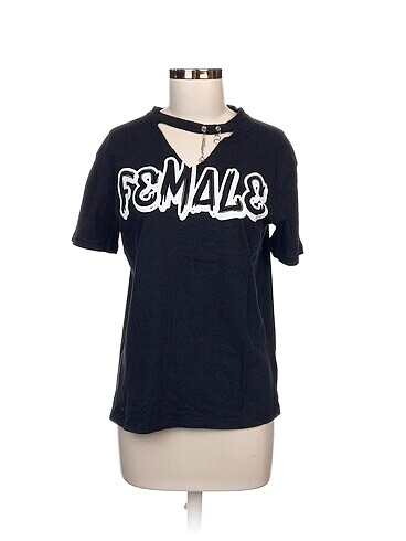 Koton T-shirt %70 İndirimli.