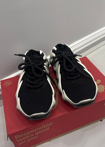 Adidas Kadın Siyah Beyaz Elastik Spor Ayakkabı
