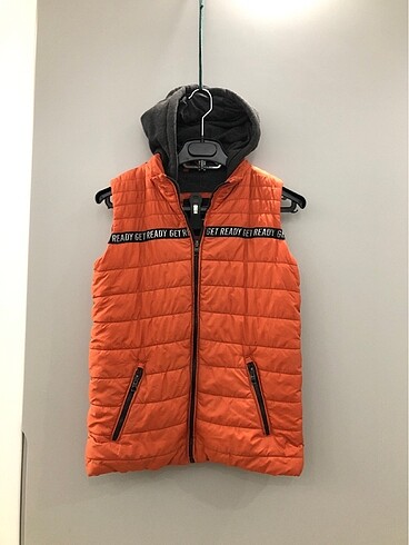LC Waikiki Erkek çoçuk yelek