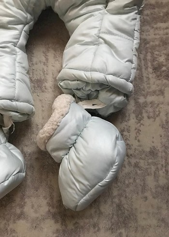 Beyaz Peluş Detaylı Erkek Bebek Kar Tulumu - Görsel 3