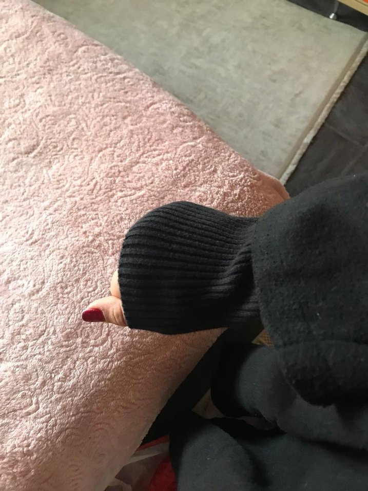 Kürklü Detaylı Siyah Kaban - Görsel 4