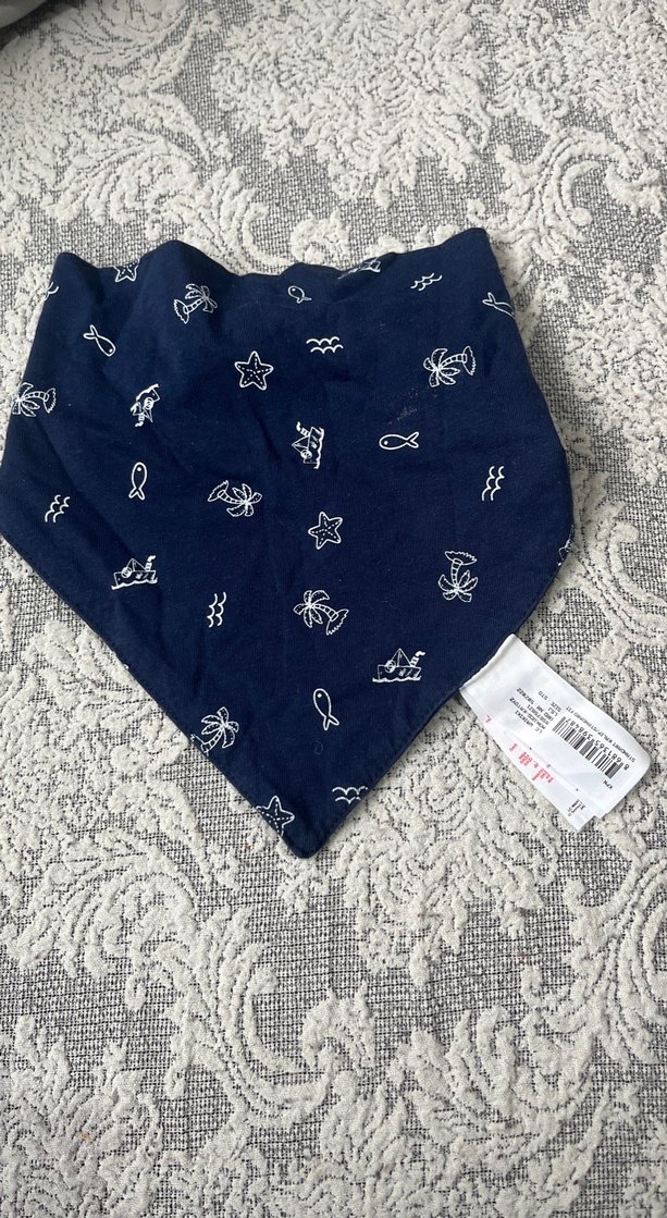 Gri Timsah Desenli Bebek Önlüğü - Görsel 2