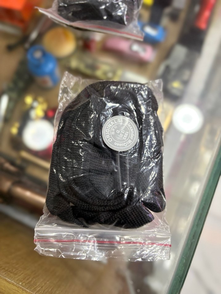 Sıfır siyah kalın ayakkabı bagcıgı son 2 - Görsel 2