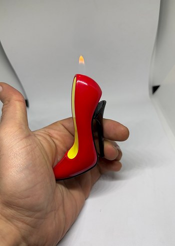 Topuklu Ayakkabı Tasarımlı Siyah Çakmak - Görsel 4