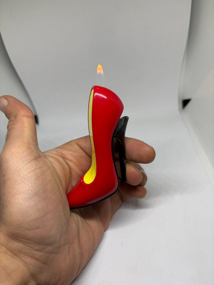 Topuklu Ayakkabı Tasarımlı Siyah Çakmak - Görsel 4