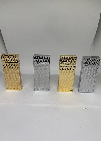 Altın Renkli Parlak Metal Çakmak - Görsel 2