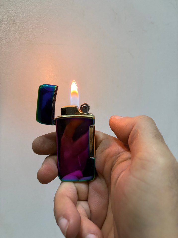 Renkli Metal Çakmak - Görsel 3