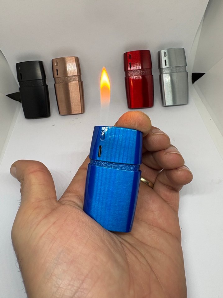 Mavi Metal Rüzgar Geçirmez Çakmak - Görsel 2