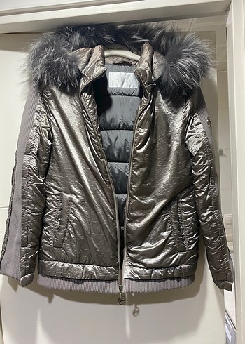 Bershka Metalik Gri Kapusonlu Sisme Mont