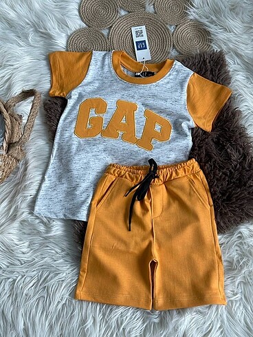 GAP ŞORTLU TAKIM