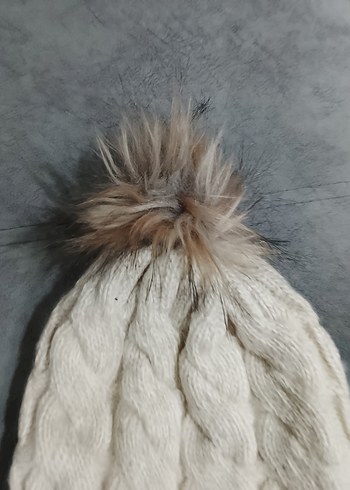 Krem rengi Örgü Ponponlu Kadın Bere - Görsel 2