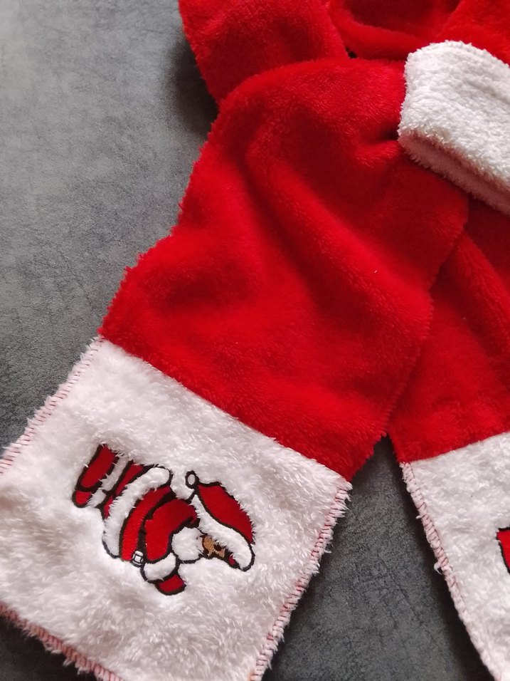 Nakışlı Kırmızı Çocuk Atkı ve Şapka Seti - Görsel 4