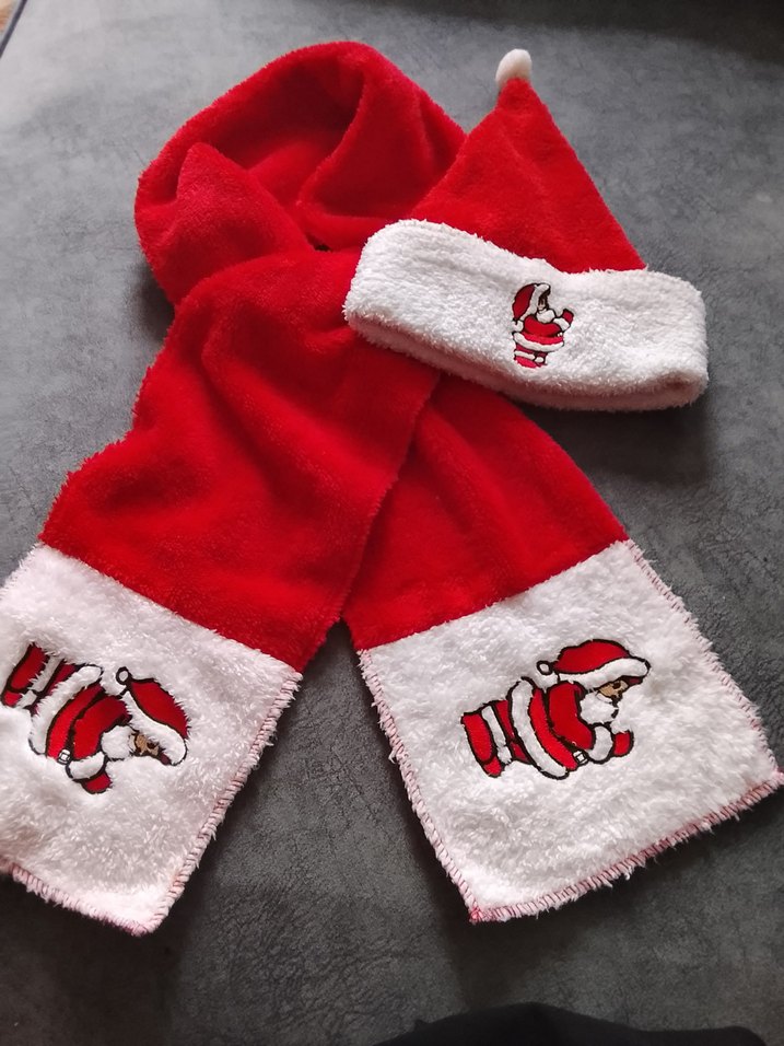 Nakışlı Kırmızı Çocuk Atkı ve Şapka Seti - Görsel 2