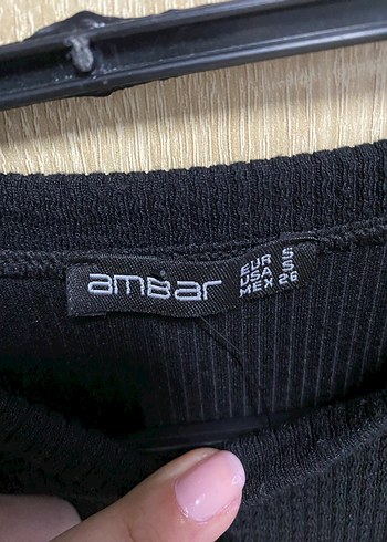 s Beden Zincir Detaylı Siyah Crop Top