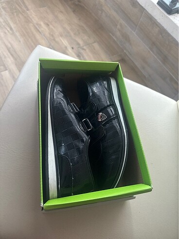 Siyah ayakkabı - Görsel 8