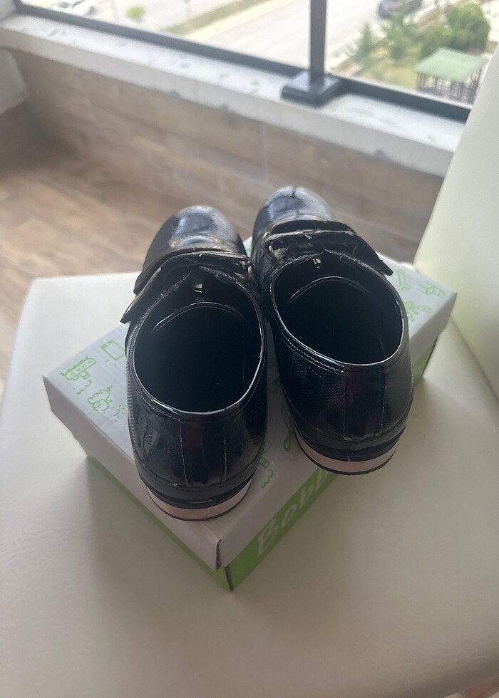 Siyah ayakkabı - Görsel 3