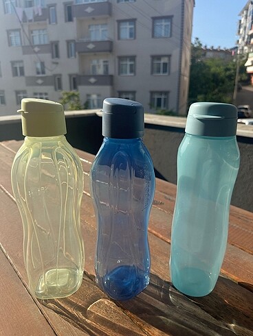  Beden çeşitli Renk Tupperware eko şişe 500 ml istediğiniz renk için ilan açtırın lü