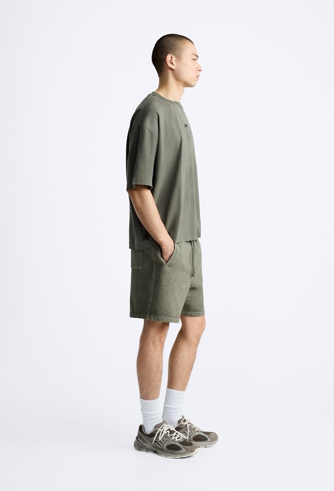 Zara Soluk Efektli Fit Bermuda - Görsel 3