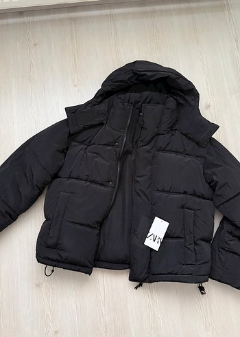 Zara Siyah Şişme Mont - Görsel 8