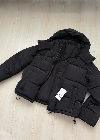 Zara Siyah Şişme Mont - Görsel 3