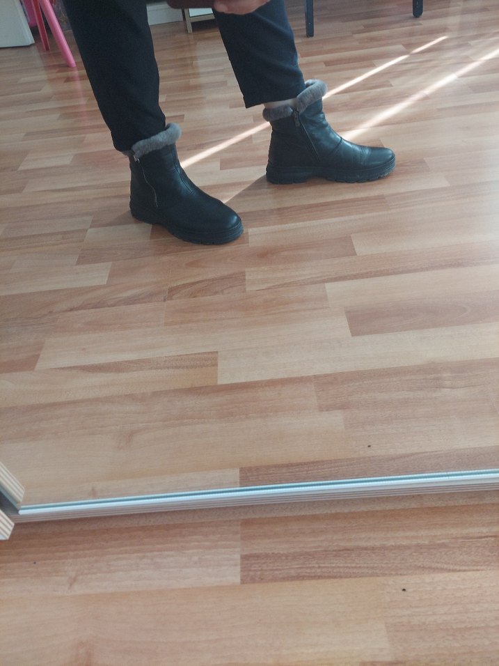 kadin kisa bot - Görsel 3