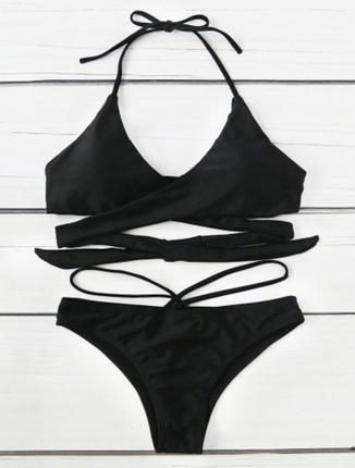 Siyah çapraz model bikini takımı 