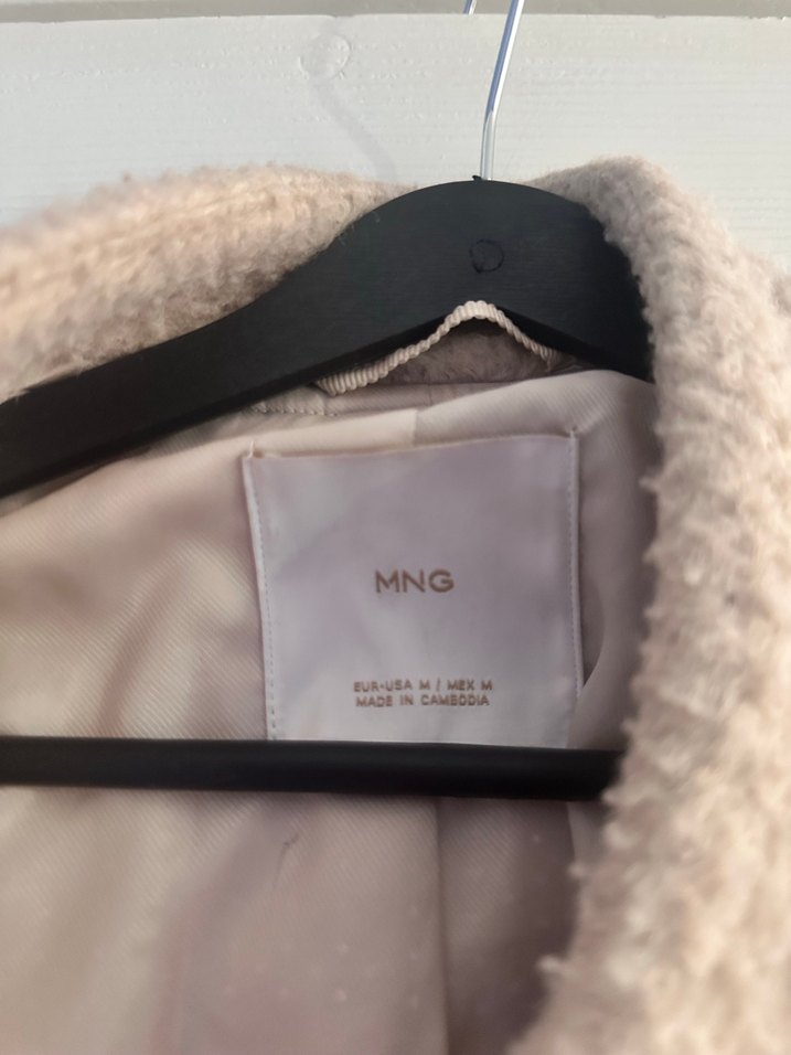 Bej Düğmeli Kadın Midi Mont - Görsel 4