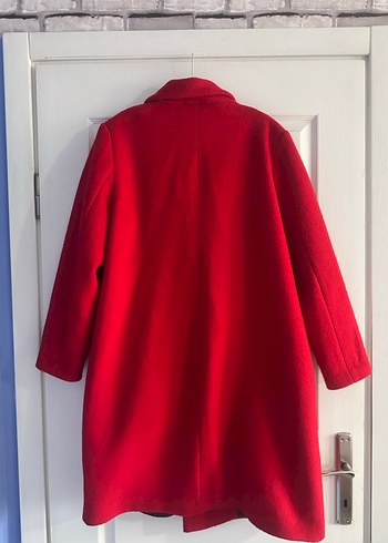 Çift Düğmeli Kırmızı Kaban - Görsel 4