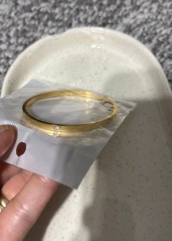 Diğer Minimal Altin Tonlu Tasli Bileklik