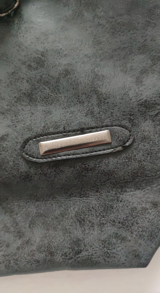 Zincir Detaylı Siyah Deri Kadın Çanta - Görsel 3