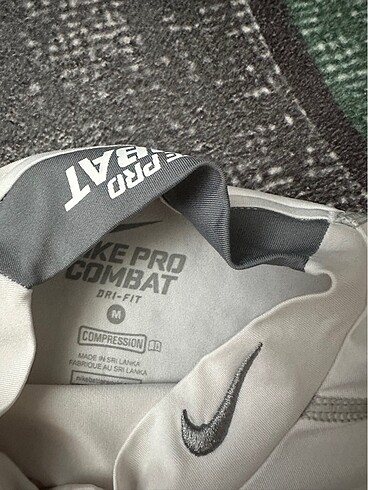 m Beden beyaz Renk Nike pro combat